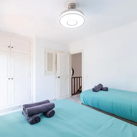 Casa Jardines Del Sol 4 *